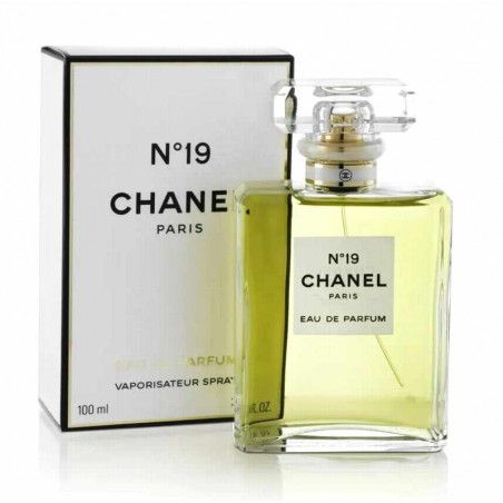 №19 Poudré, Chanel парфюмерна композиція